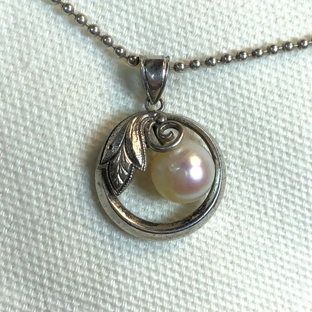 Sterling Silver & Natural Pearl Pendant on SS Chain; Antique; Made in Italy